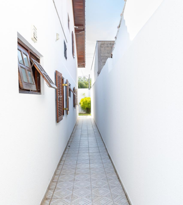 C3623 20.jpg
